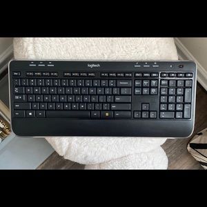Logitech never used wireless keyboard